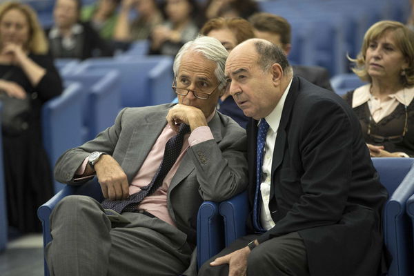 Il web chiede le dimissioni del procuratore Figc Pecoraro che ha confessato: «Spero che il Napoli vinca lo scudetto»