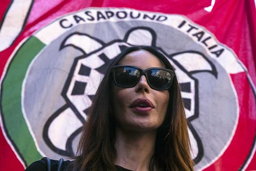 Nina Moric spiega la sua mancata candidatura con CasaPound article-post