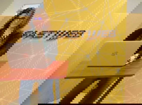 Nella sede di Fastweb a Bari i dipendenti possono lavorare pedalando | VIDEO