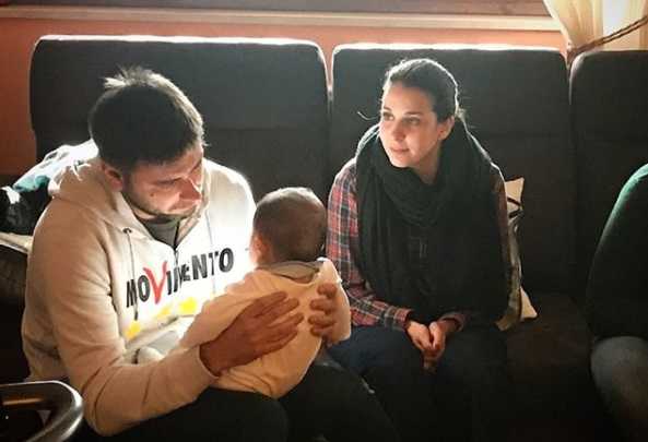 Alessandro Di Battista e la luce del figlio Andrea su Instagram