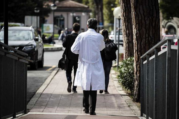 Non ci saranno più medici: meno 45 mila in 5 anni