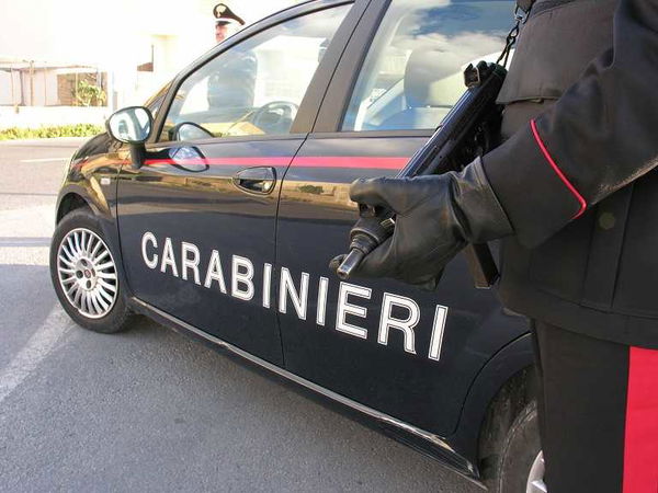 Napoli, un clan della camorra lanciò bombe a mano in cortile (ferendo due minori)