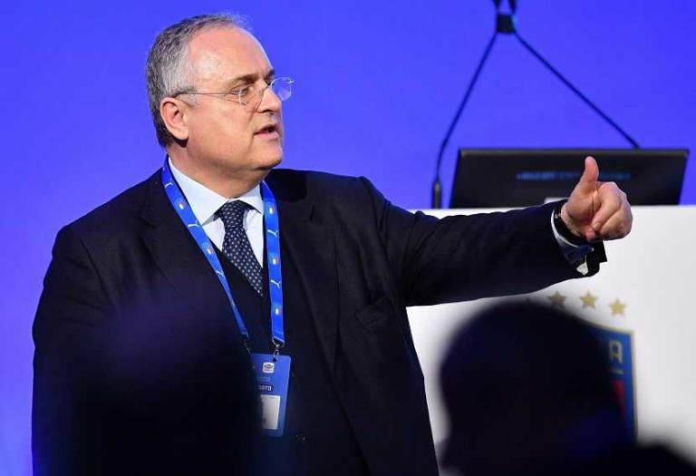 Lotito prende il volo: formalizzata l’offerta per Alitalia