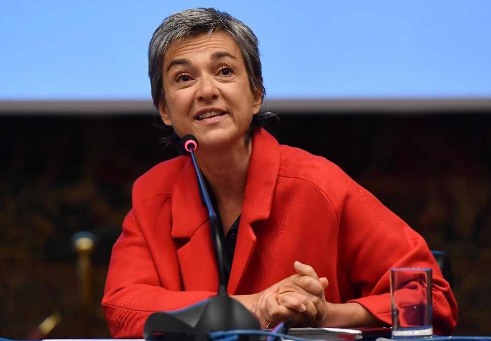 Daria Bignardi: «Ho avuto cancro e mi criticavano per il look» article-post