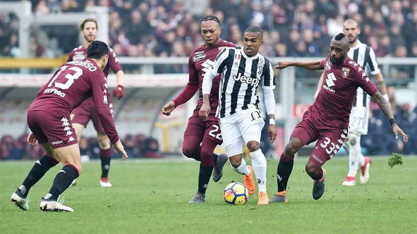 Douglas Costa: «Al Gremio costretto a vendere la partita per non essere ucciso»
