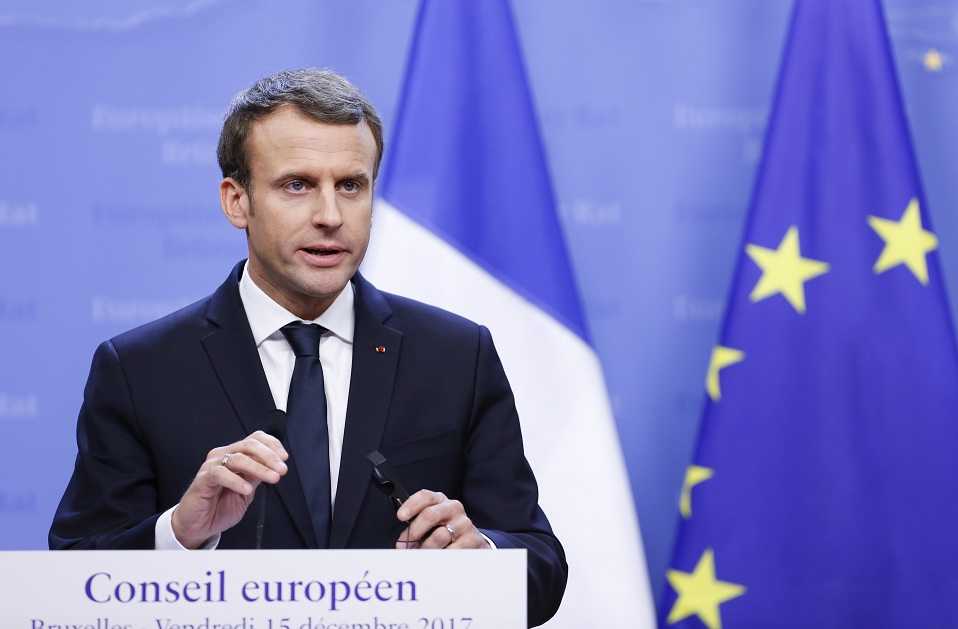 In Francia torna il servizio militare obbligatorio, anche per le ragazze article-post