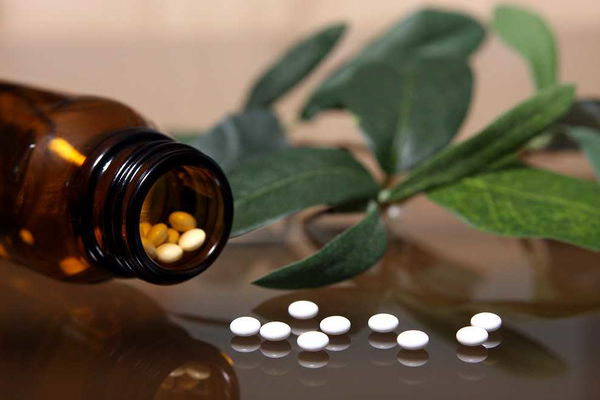 Il Georgian College cancella il corso in omeopatia