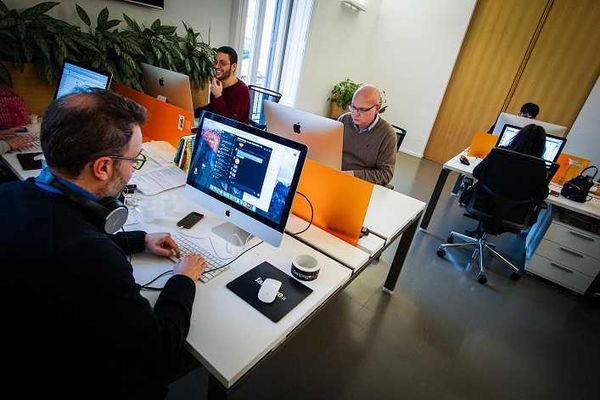 In tre giorni due incendi contro familiari di giornalisti di Fanpage