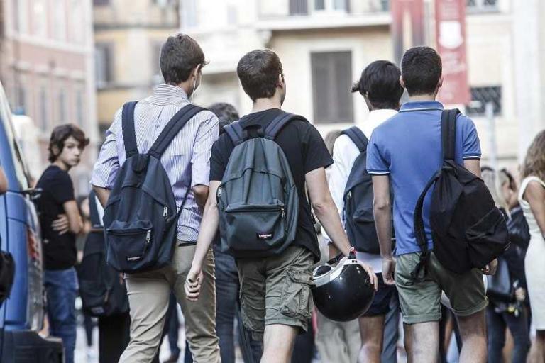 I giovani europei? Credono sempre meno nel futuro e nella democrazia