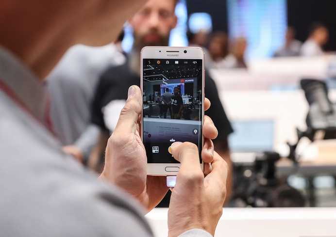 L’intelligence Usa invita a non usare prodotti Huawei: «C’è un rischio spionaggio» article-post
