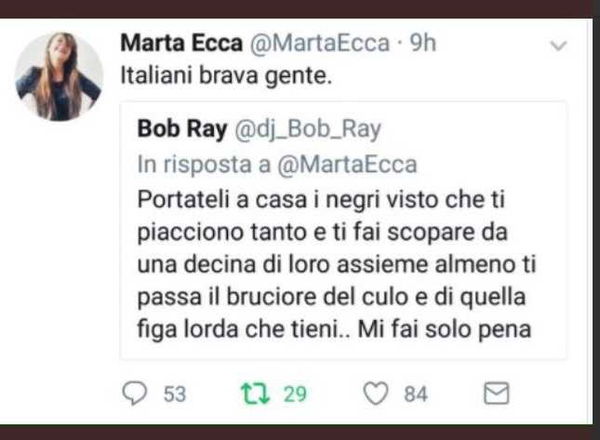 Marta Ecca denuncia un tweet con insulti e sessismo. E Facebook la blocca