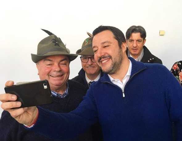 Matteo Salvini attacca Claudio Baglioni: «Deve chiedere scusa agli alpini»