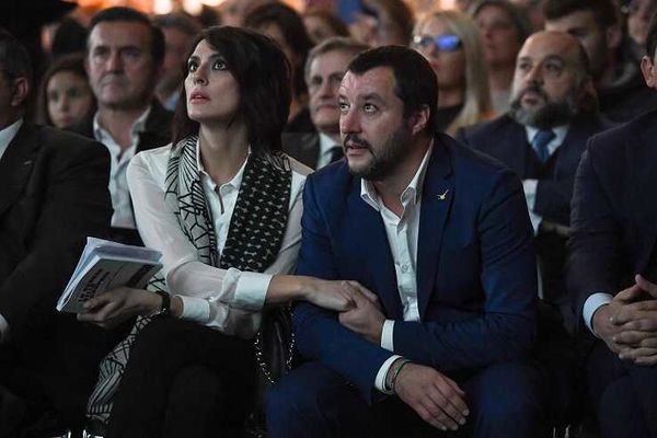 Matteo Salvini vedrà gratis il Festival di Sanremo con Elisa Isoardi