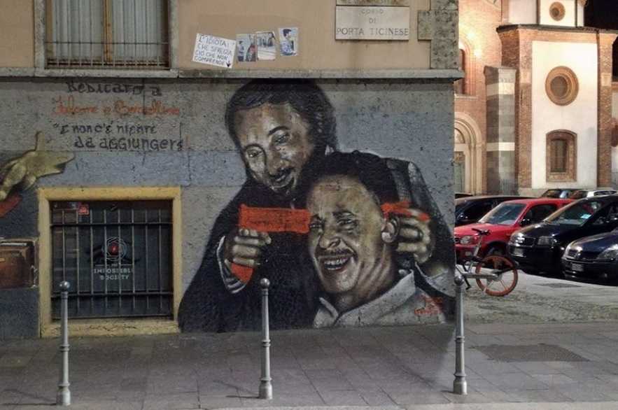 Il vergognoso sfregio di un murale a Milano: Falcone punta la pistola a Borsellino article-post