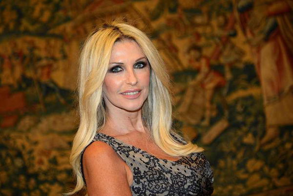 La serata da incubo di Paola Ferrari: ladri in casa, furto da 100mila euro