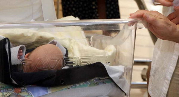 Pesaro, padre scopre che suo figlio è di un altro grazie a Facebook