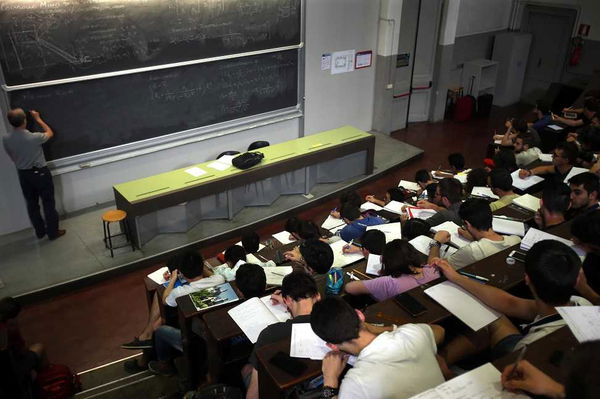 La vera storia dei corsi in inglese vietati al Politecnico di Milano