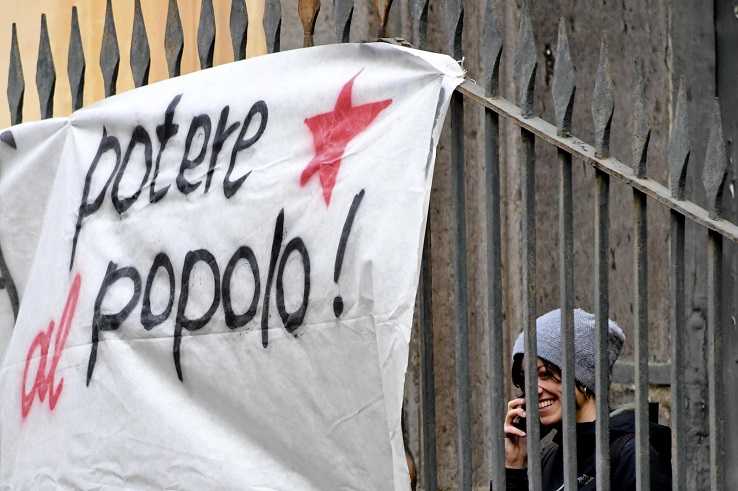 Potere al Popolo, due attivisti accoltellati a Ponte Felcino, Perugia article-post