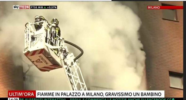 Quarto Oggiaro: in fiamme palazzo. Bambino in fin di vita