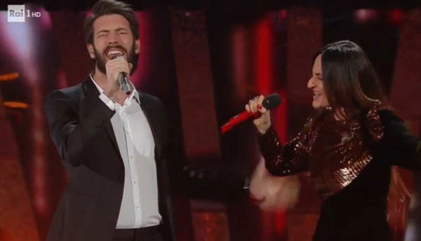 Le stupide critiche su Arisa con l’apparecchio a Sanremo 2018