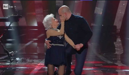 Chi è l’arzilla signora che balla con Lo Stato Sociale article-post