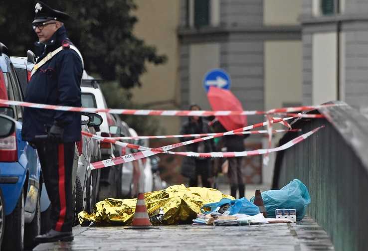 Un italiano ha ucciso un nero sul ponte Vespucci di Firenze article-post