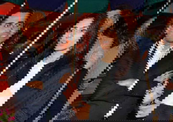 Il Comune di Roma abbatte il chiosco dove la Raggi ha festeggiato l’elezione