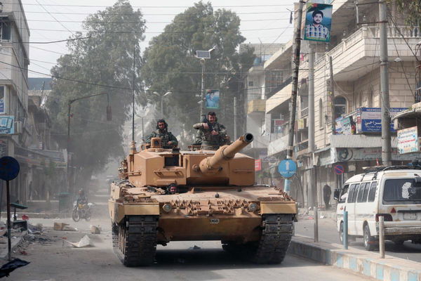 Macron rompe l’immobilismo sui curdi di Afrin: «Vi appoggiamo»