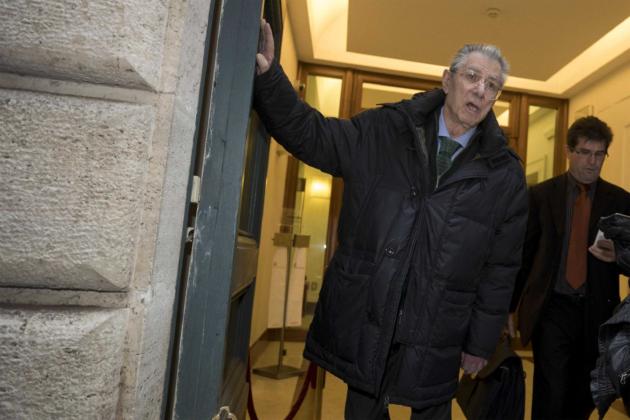 Bossi: «I meridionali a Pontida? Tanta gente che vuole essere mantenuta» article-post