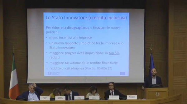 La ricetta del ministro del Tesoro M5S: «Via il Jobs Act» e «più tasse per i ricchi»