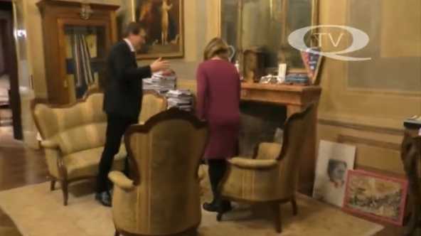 Beatrice Lorenzin scambia Enzo Ferrari per Gino Paoli a Modena
