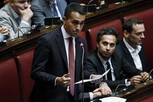 Abolizione dei vitalizi, i 5 punti che frenano la promessa elettorale del M5S