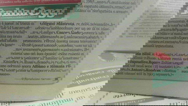 Lercio colpisce ancora: Italia Oggi riprende la notizia di Mastrota che lascia la tv per il teatro
