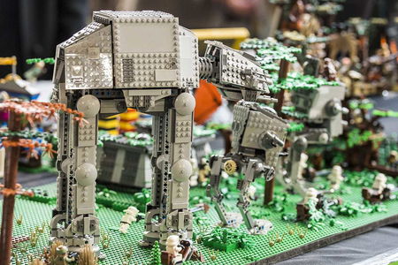 La svolta ecosostenibile dei mattoncini Lego, finisce l’era della plastica article-post