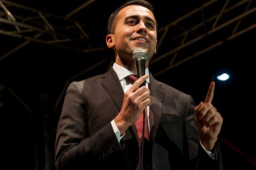 Il NY Times riporta le parole della mamma di Di Maio: «Pensare che 5 anni fa viveva a casa» article-post