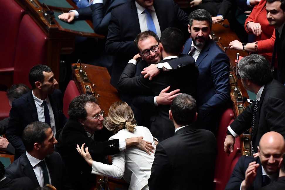 Lo statuto della discordia: i 5 stelle discutono sulle norme al gruppo Senato e Camera article-post