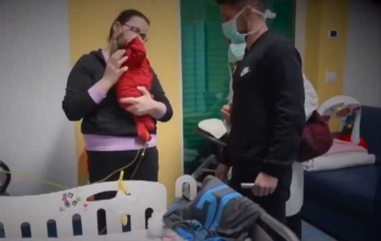 Lo straordinaria generosità di Mertens, il campione nei canili e negli ospedali | VIDEO article-post