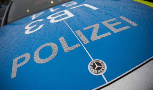 La polizia tedesca ha aiutato un uomo a rompere con la sua ragazza
