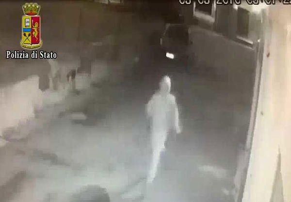 Omicidio del vigilantes, la frase choc della ragazzina: «Che scemi, hanno confessato»