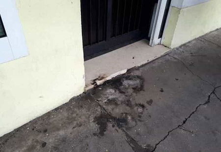 Incendio alla porta della moschea di Padova, in video spunta un uomo incappucciato article-post