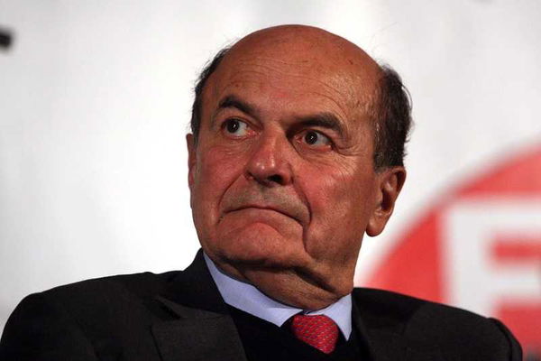 Bersani ha perso le elezioni ma non le metafore: «La mucca era un toro e ci è passato sopra»
