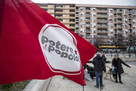 La lettera di Potere al Popolo alle Sardine: «Mattia Santori, perché non ci vuoi bene?» article-post