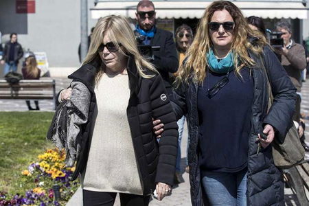 Rita Dalla Chiesa denuncia: «Dopo la morte di Fabrizio Frizzi mi hanno massacrato sui social network» article-post