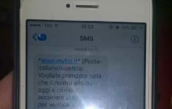 L’ultima truffa sul cellulare: gli sms di Poste e Ubi Banca che ti chiedono di accedere al conto