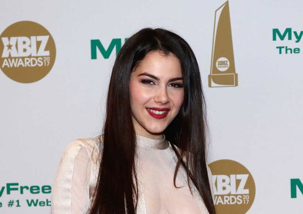 Valentina Nappi: «Piuttosto che andare con Salvini me la taglio»