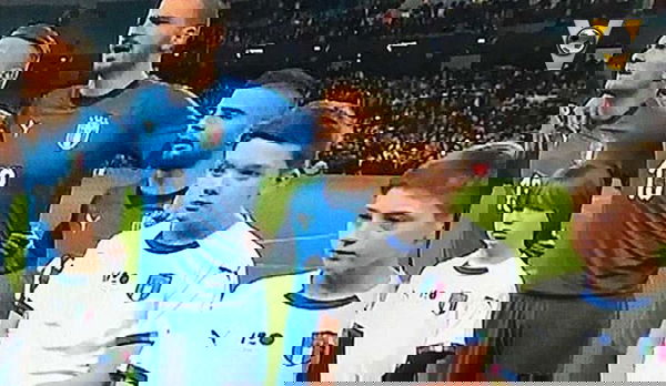 Il mistero di Insigne e dei bambini che lo accompagnano in campo