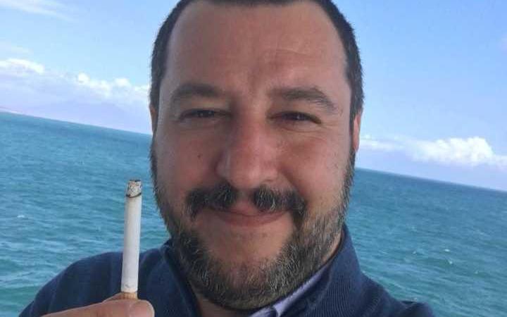 Matteo Salvini smette di fumare
