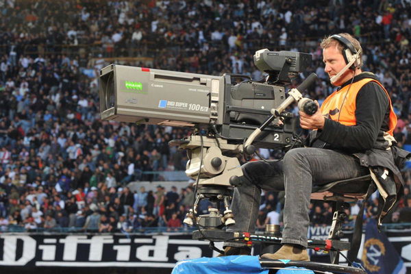 Calcio, diritti tv. Sky ottiene la sospensione del bando di Mediapro