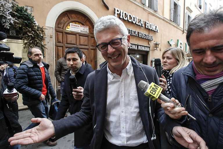 Il senatore M5S Morra su Facebook parla di «rincoglionimento» di Berlusconi article-post