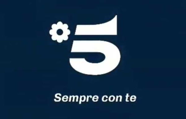 Canale 5 si rifà il look e cambia logo. E il Tg5 ha una nuova sigla e un nuovo studio